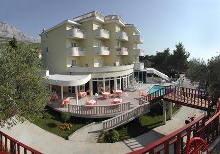 Hotel Conte Baška Voda Zewnętrze zdjęcie